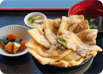 味噌豚カルビ丼