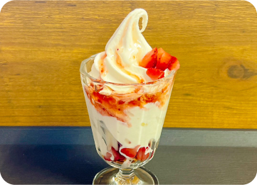 ミニパフェ　いちご