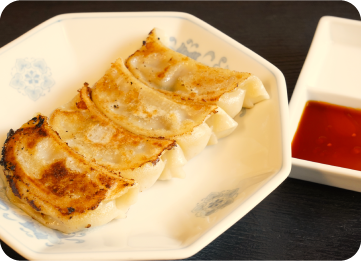 弟子屈昇龍軒のぎょうざ4個