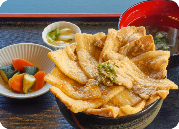 味噌豚カルビ丼